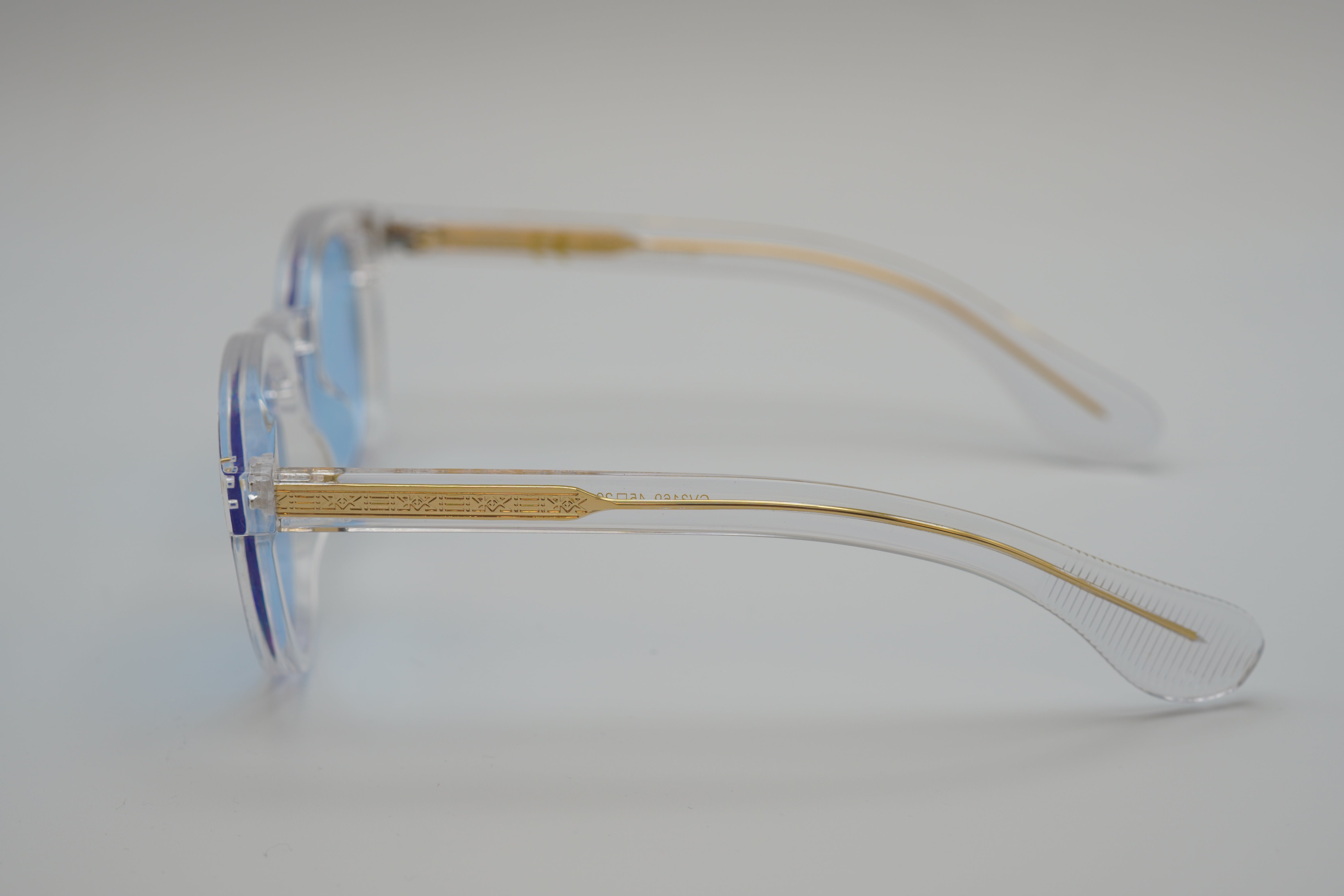 CV3169 TRANSLUCIDE VERRES BLEUS